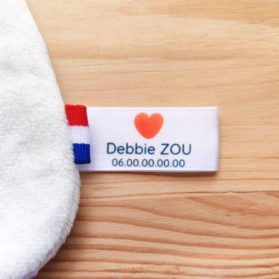 Retrouvez facilement le doudou de votre enfant avec les étiquettes personnalisées pour doudous et son joli petit cœur.