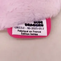 Étiquette Blue Dragorn Grizzle - doudou fabriqué en France avec référence unique