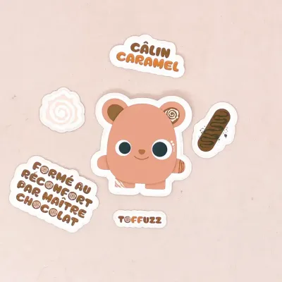 Stickers Toffuzz personnage Fluffonin avec citation, super pouvoir, pansement brownie et spirale – Blue Dragorn Studio