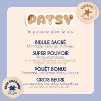 Carte personnage du doudou Patsy, espèce Polygnon, Blue Dragorn Studio, avec super pouvoir Patounomancie et univers dragornesque.