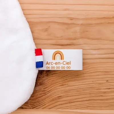 Étiquettes personnalisées pour doudous perdus avec texte et numéro de téléphone. Motif Arc-en-ciel. Retrouvez rapidement le doudou égaré !