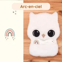 Doudou Bee Doux Marinette la Chouette avec cœur en tissu motif Arc-en-ciel