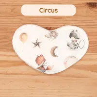 Le coussinet pour doudou qui porte l'odeur de maman motif Circus