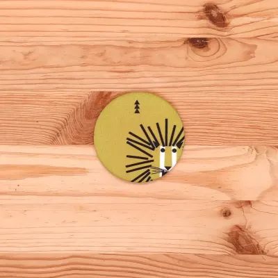Le miroir de poche avec un tissu motif Lion