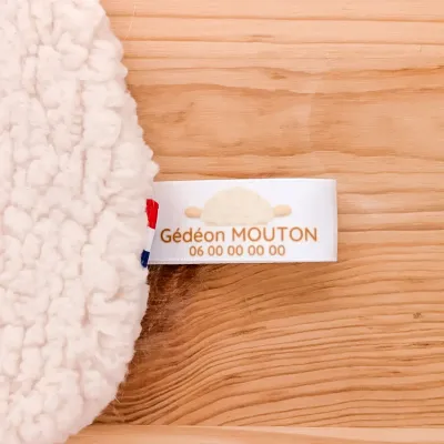 Étiquettes personnalisées pour doudous perdus avec texte et numéro de téléphone. Motif Mouton. Retrouvez rapidement le doudou égaré !