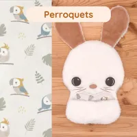 De petits perroquets mignons pour apporter joie et apaisement à votre bébé grâce au coussinet qui porte votre odeur que Gabin le Lapin garde précieusement dans sa poche