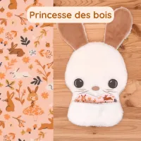 Le doudou Gabin le Lapin et son coussinet Princesse des bois, une petit touche féminine pour un doudou qui apaise bébé au premier câlin